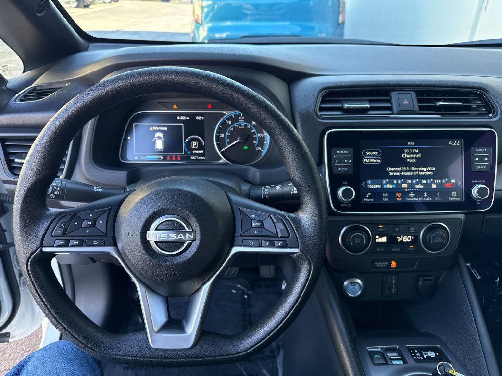 Used 2025 Nissan Leaf S FWD image 22