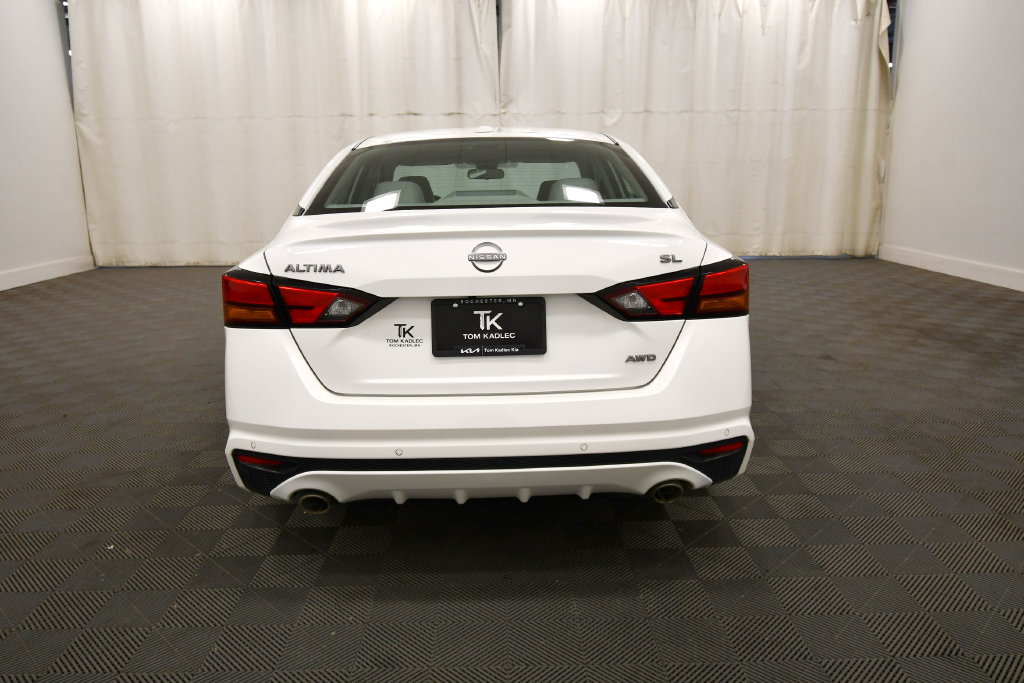 Used 2024 Nissan Altima 2.5 SL AWD/4WD image 6