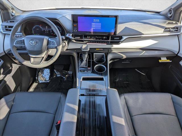 New 2026 Toyota Sienna XSE FWD image 14