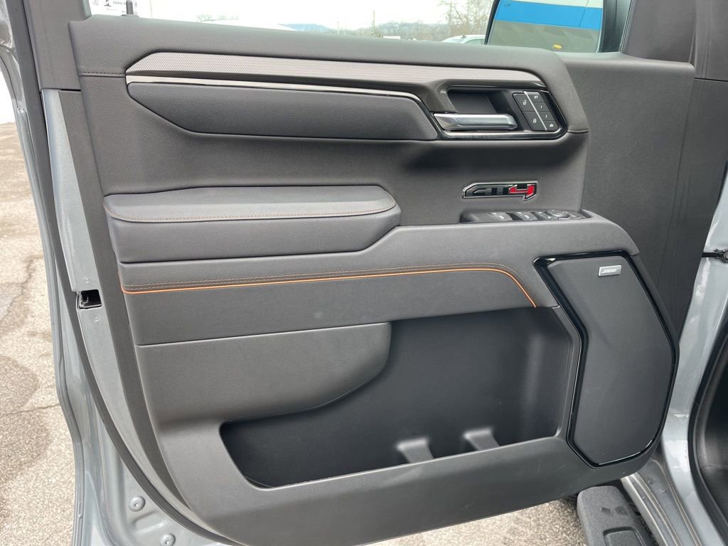 Used 2025 GMC Sierra 1500 AT4 w/ AT4 Premium Package image 5