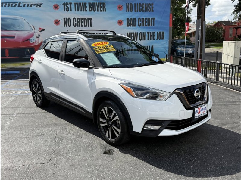 Used 2020 Nissan Kicks SR w/ SR Premium Package image 48