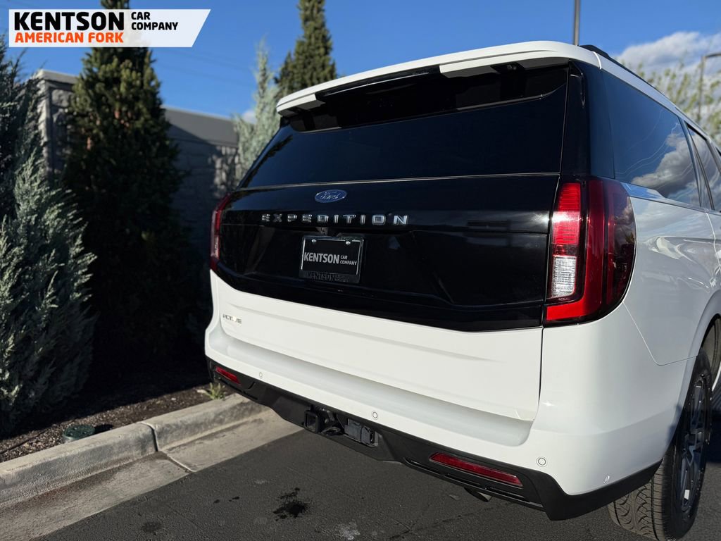 Used 2025 Ford Expedition Active image 47