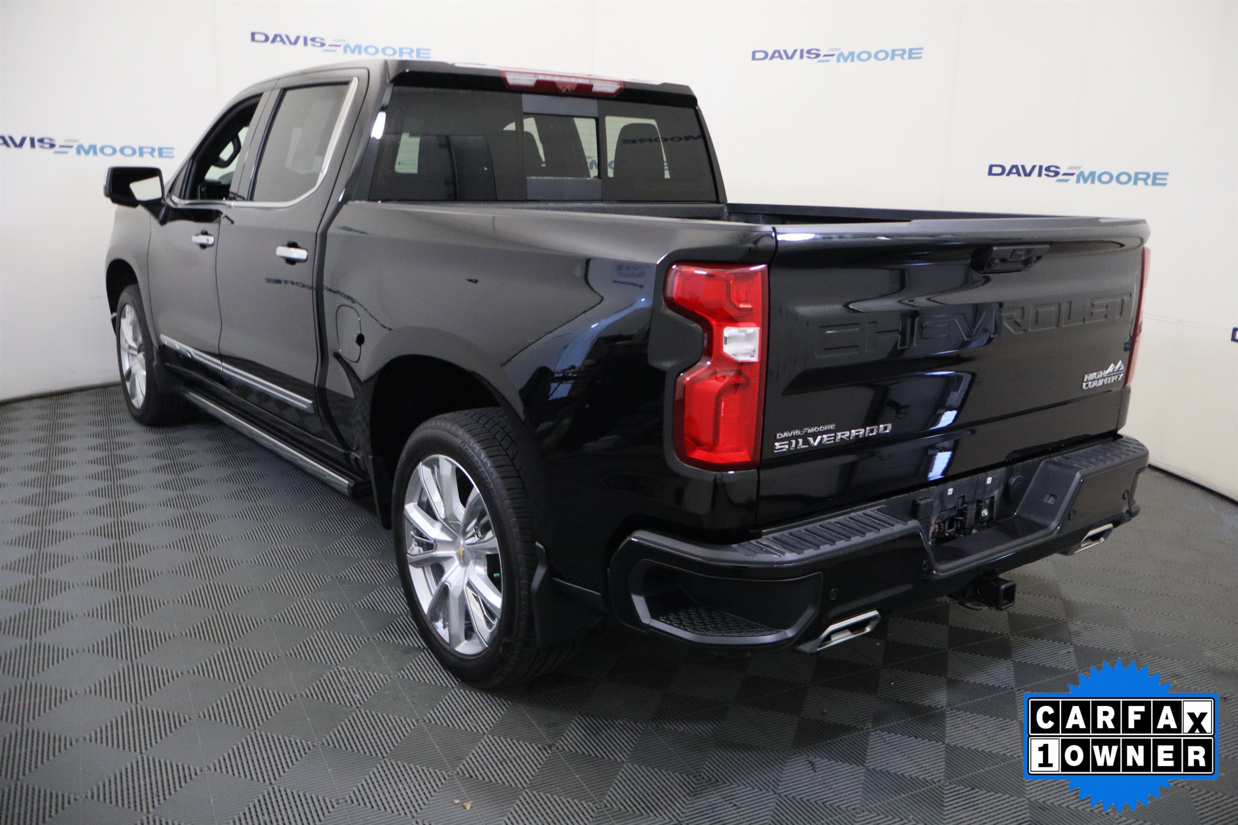 Used 2025 Chevrolet Silverado 1500 High Country w/ High Country Premium Package image 10