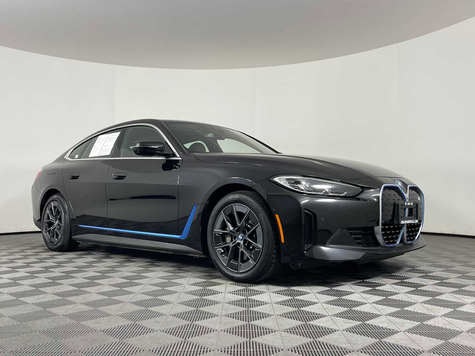 Used 2023 BMW i4 eDrive40 image 14