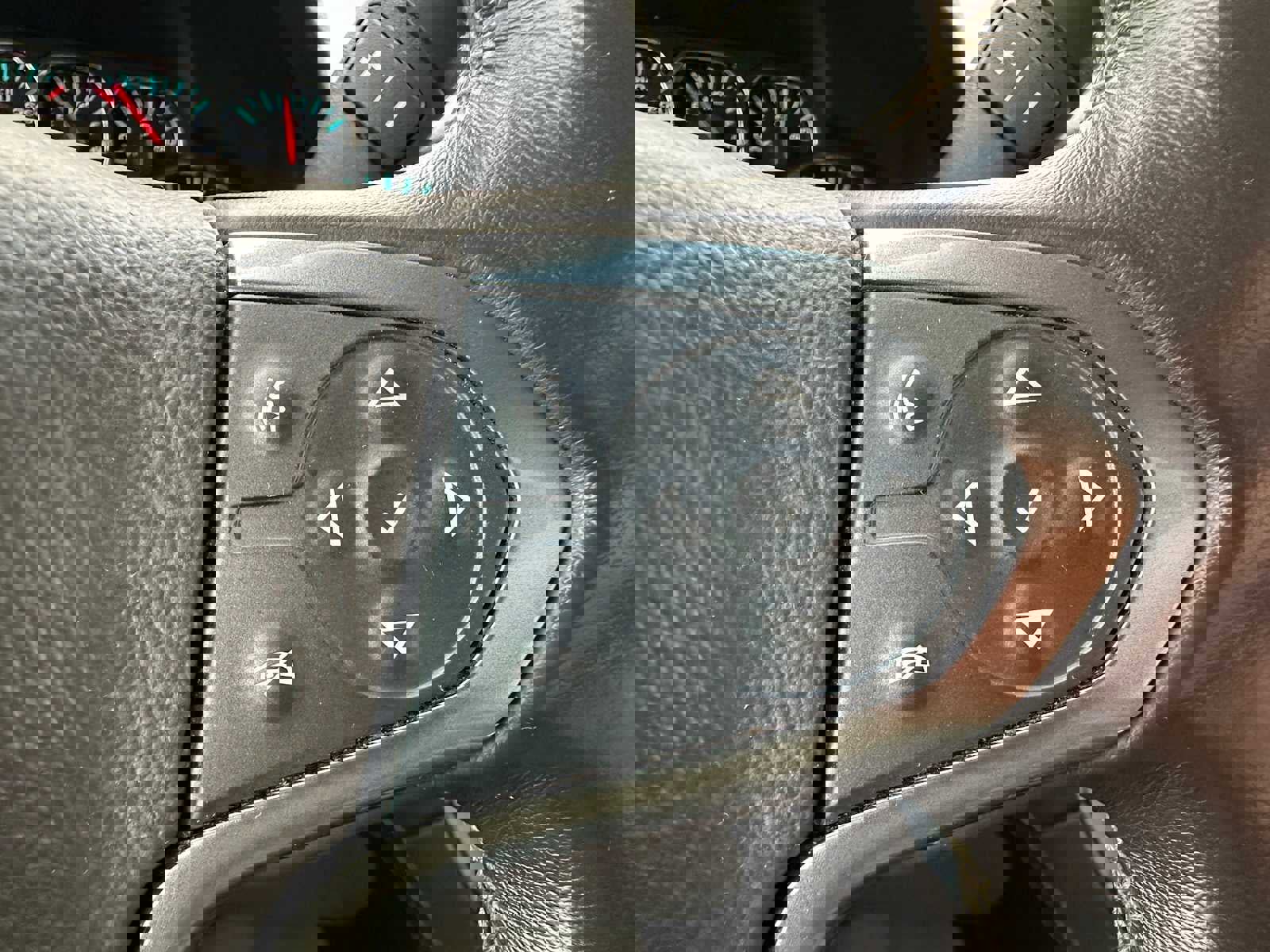 Used 2020 Chevrolet Tahoe LT image 32