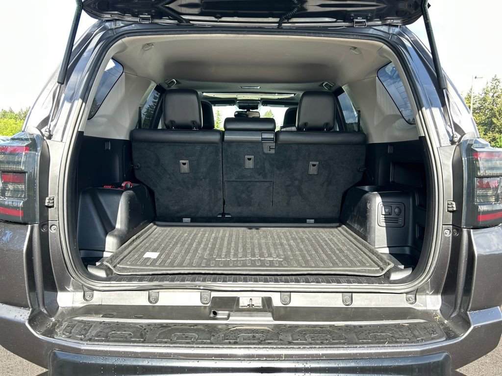 Used 2018 Toyota 4Runner TRD Off-Road Premium AWD/4WD image 23