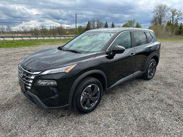 Used 2024 Nissan Rogue SV AWD/4WD image 2