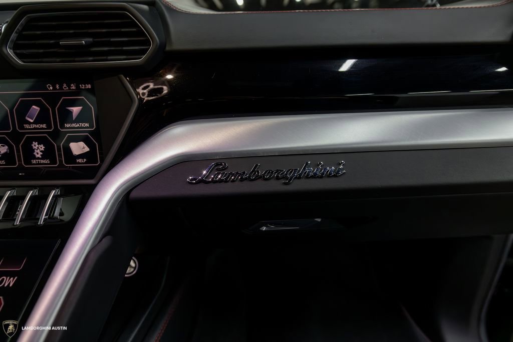 Used 2019 Lamborghini Urus image 44