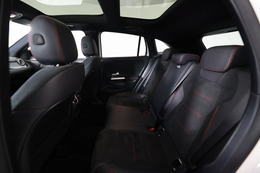 Used 2023 Mercedes-Benz GLA 250 4MATIC image 13
