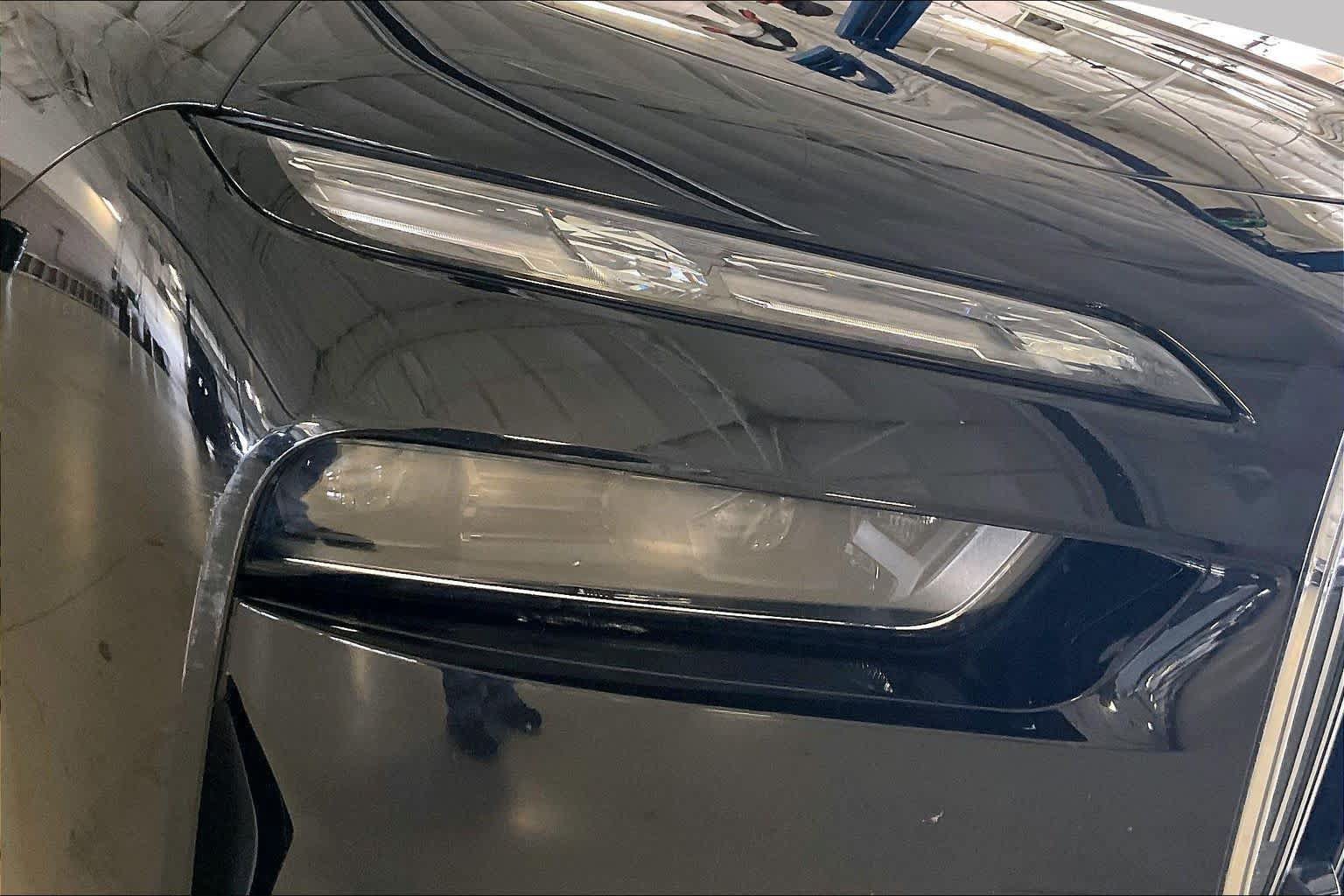 Used 2024 BMW i7 xDrive60 w/ Executive Package AWD/4WD image 25