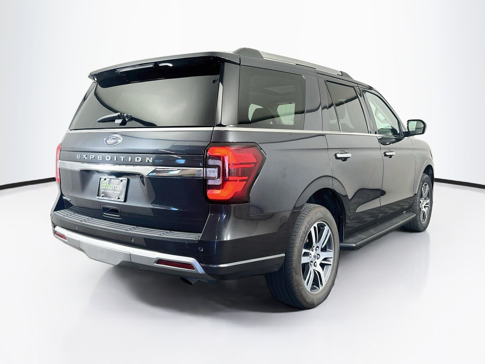 Used 2024 Ford Expedition Limited RWD image 9