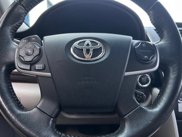 Used 2012 Toyota Camry XLE w/ Leather Pkg FWD image 20