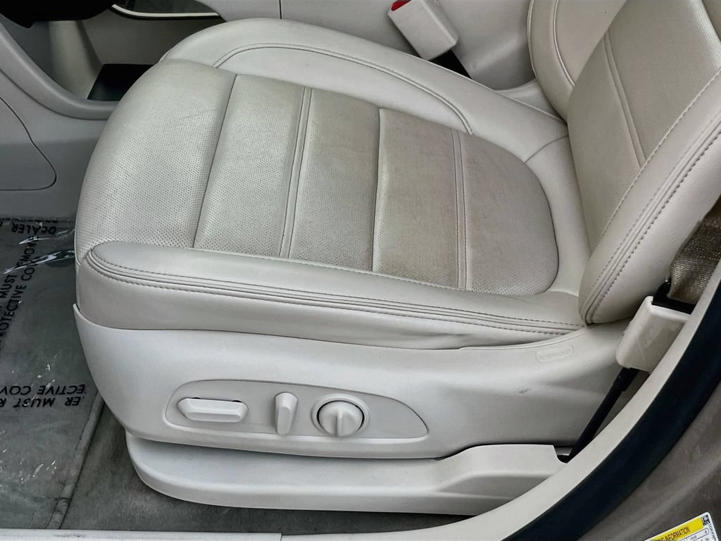 Used 2023 GMC Acadia Denali w/ Denali Technology Package FWD image 20