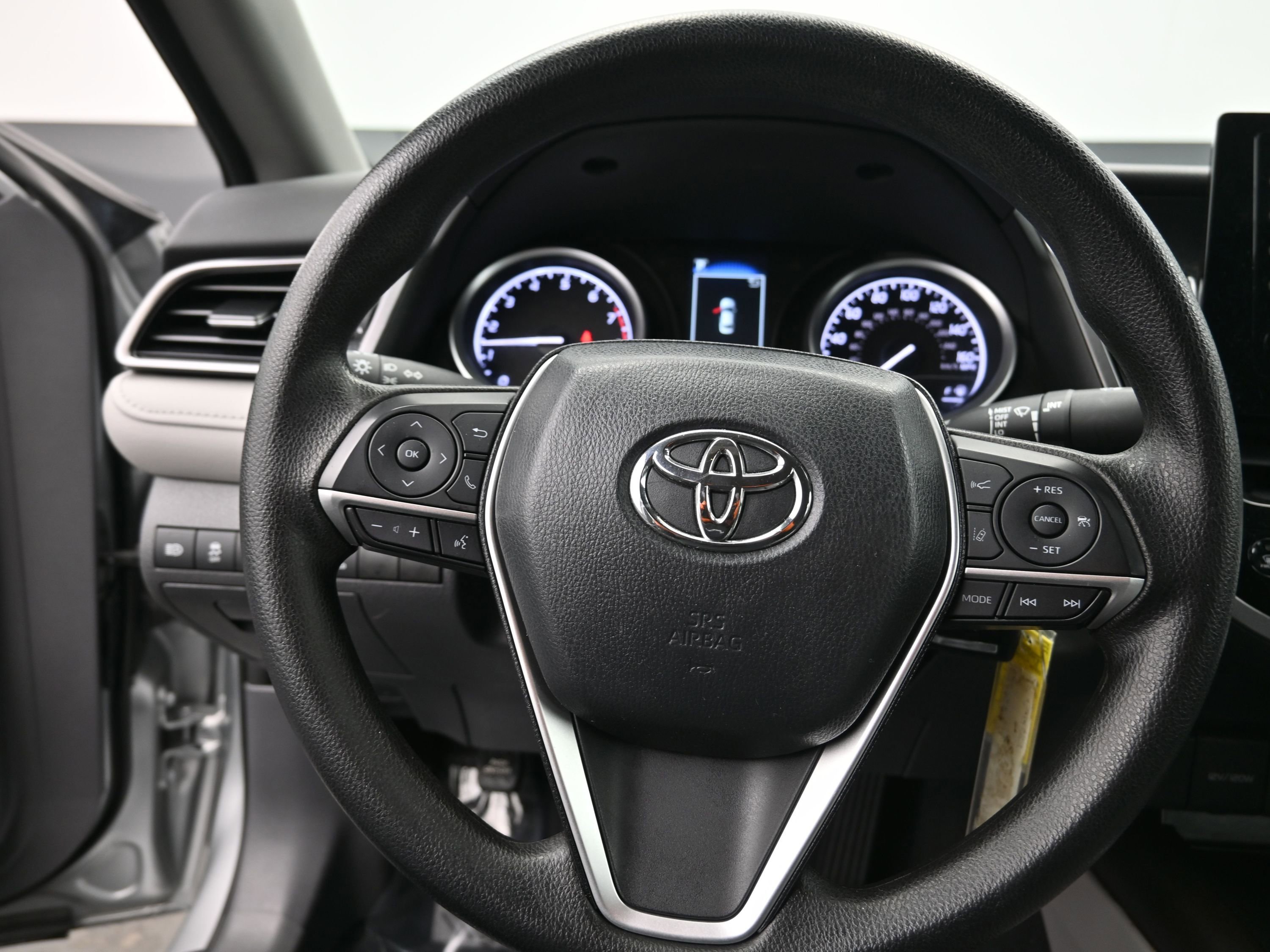 Used 2024 Toyota Camry LE image 22