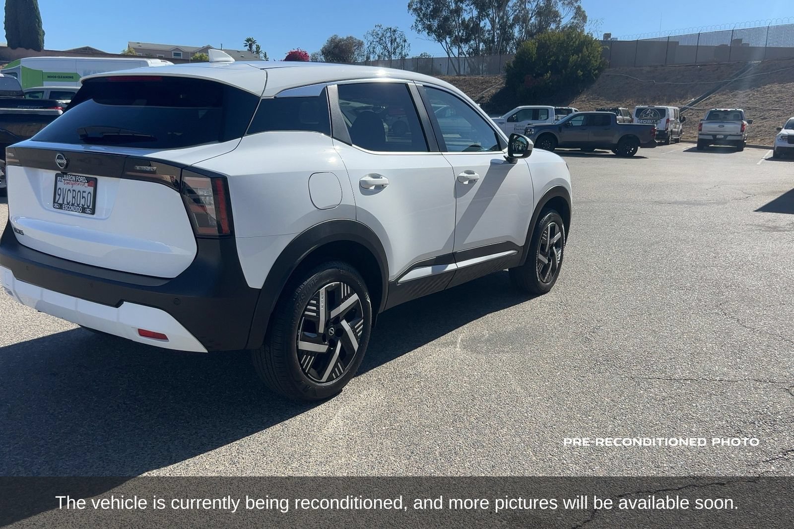 Used 2025 Nissan Kicks SV FWD image 6