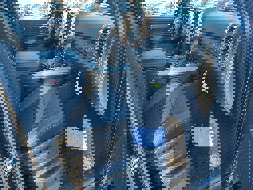 New 2026 RAM 1500 4x4 Crew Cab image 11