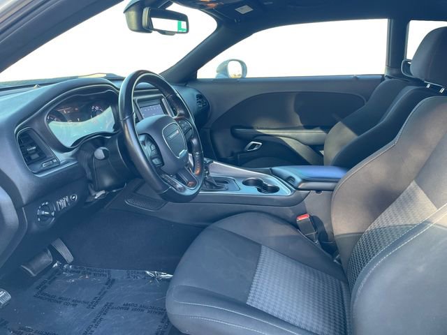 Used 2022 Dodge Challenger GT w/ Blacktop Package image 9