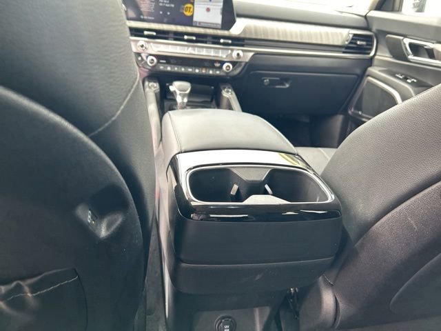Used 2025 Kia Telluride EX w/ EX Captain's Chair Package AWD/4WD image 43