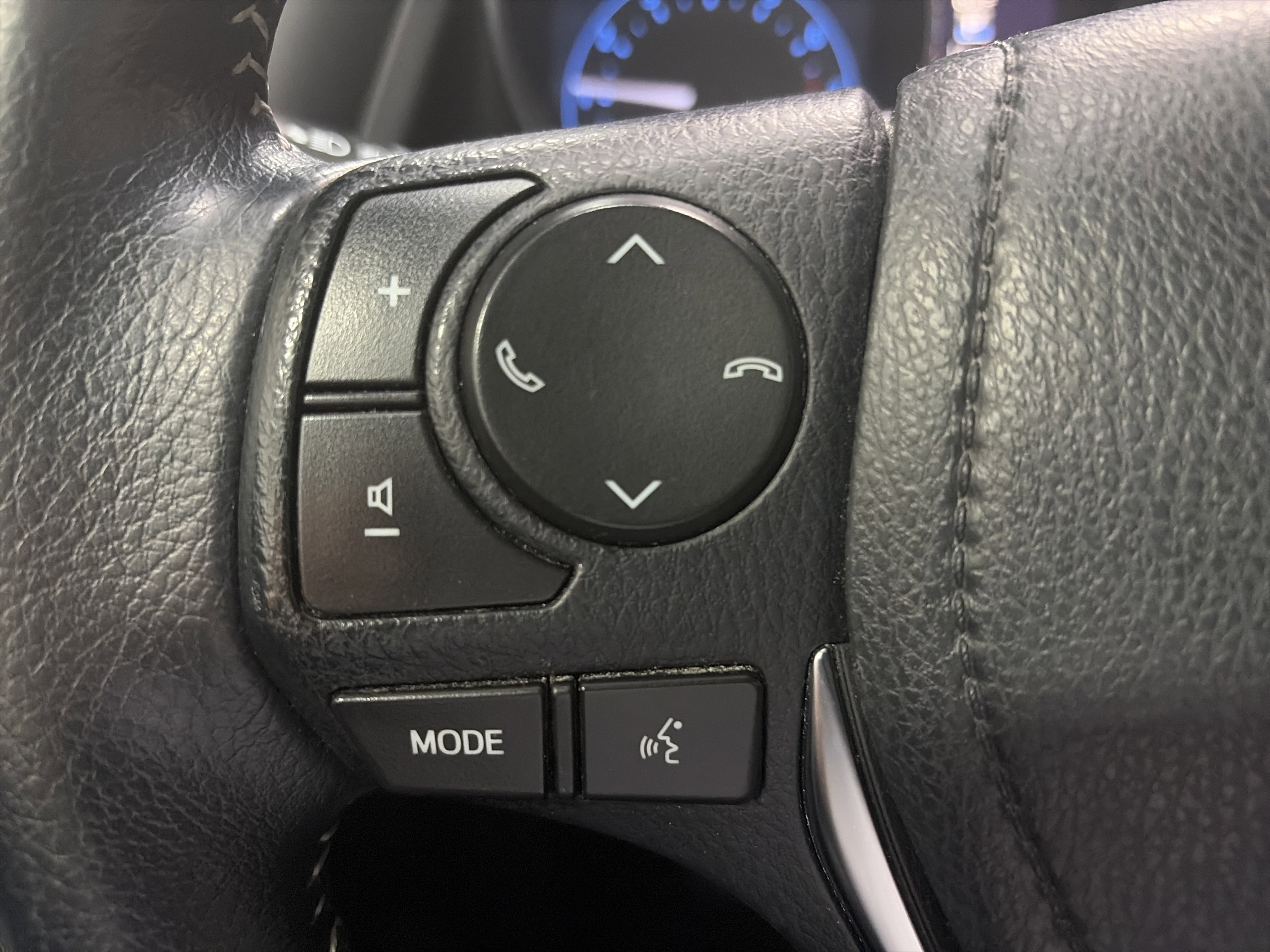 Used 2018 Toyota Corolla iM w/ All-Weather Mat Package image 15