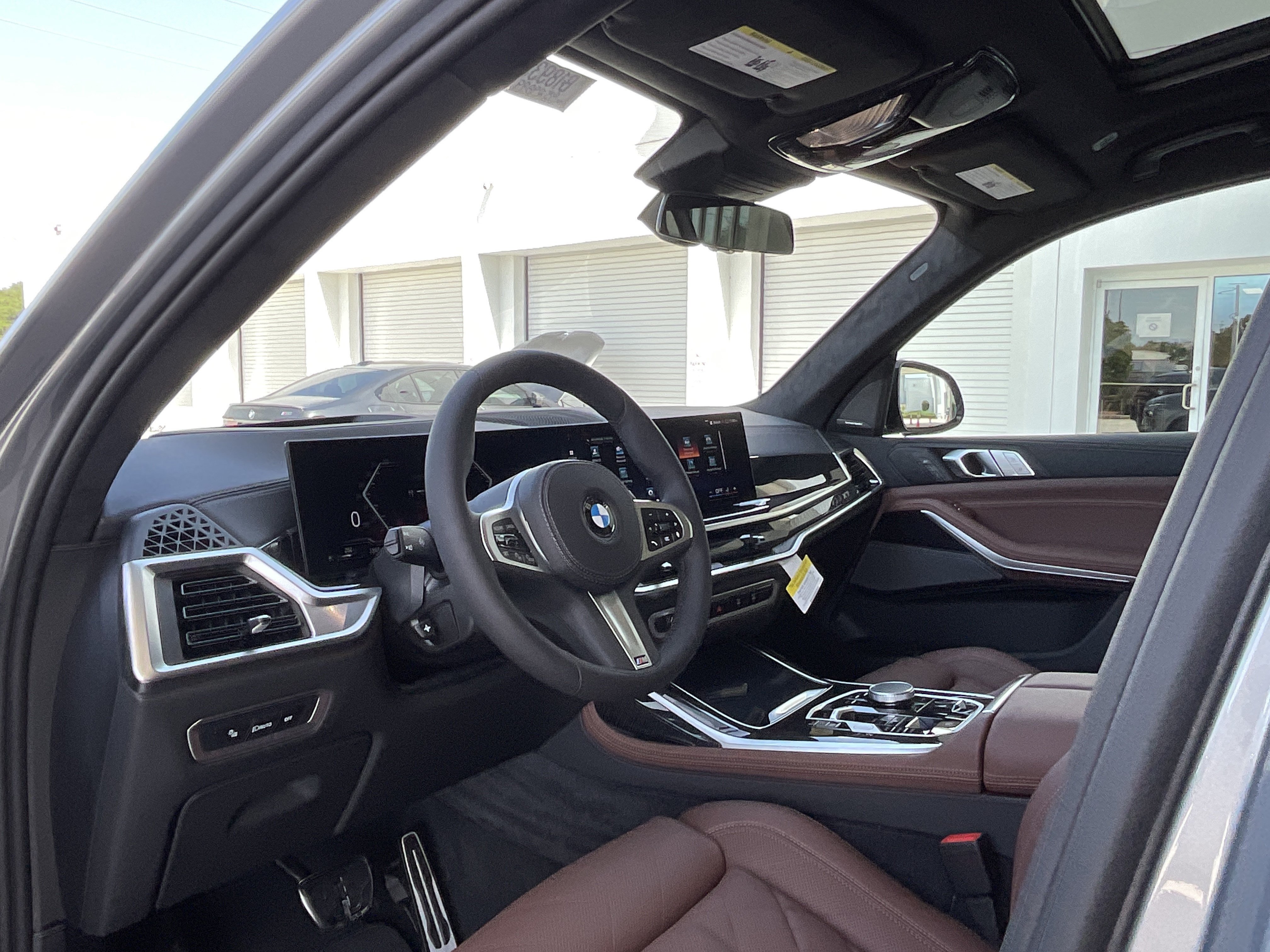 New 2027 BMW X7 xDrive40i w/ M Sport Package AWD/4WD image 9