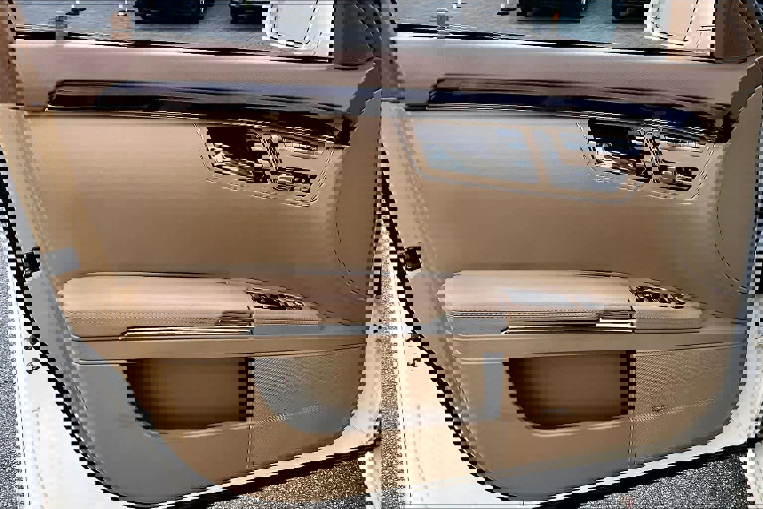 Used 2013 Mercedes-Benz S 550 image 21