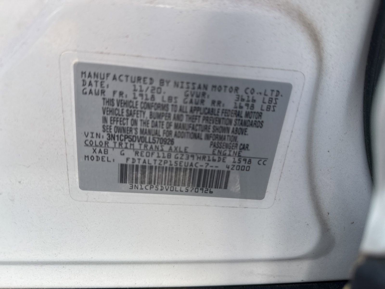 Used 2020 Nissan Kicks SR w/ Exterior Package image 15