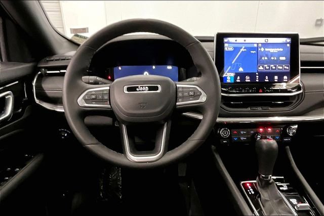 Used 2023 Jeep Compass High Altitude image 6