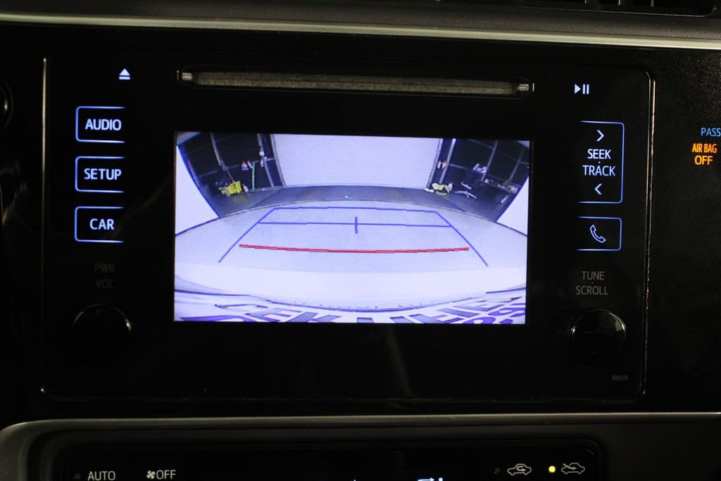 Used 2019 Toyota Corolla LE FWD image 28