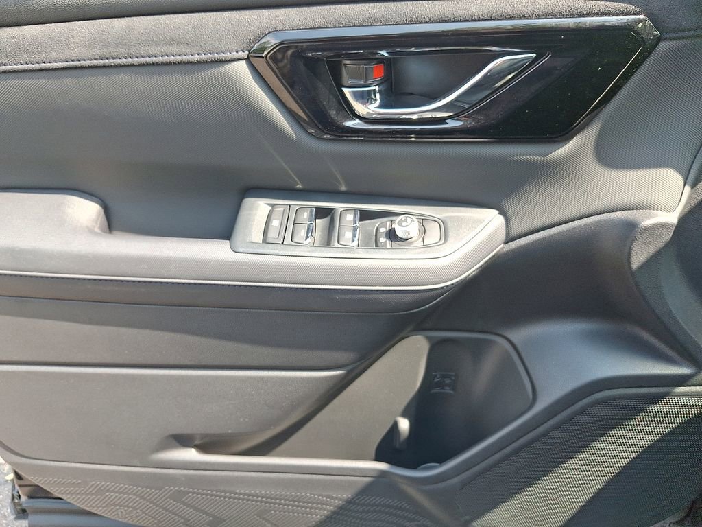 Used 2025 Subaru Forester Limited image 10