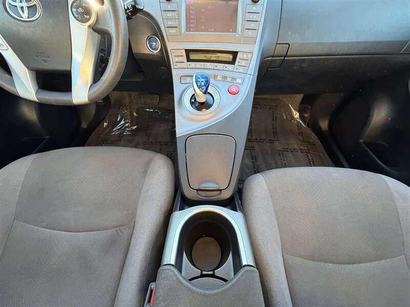 Used 2015 Toyota Prius Two FWD image 12