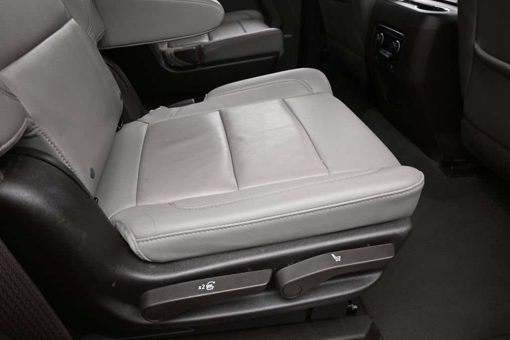 Used 2024 Chevrolet Tahoe LT RWD image 29