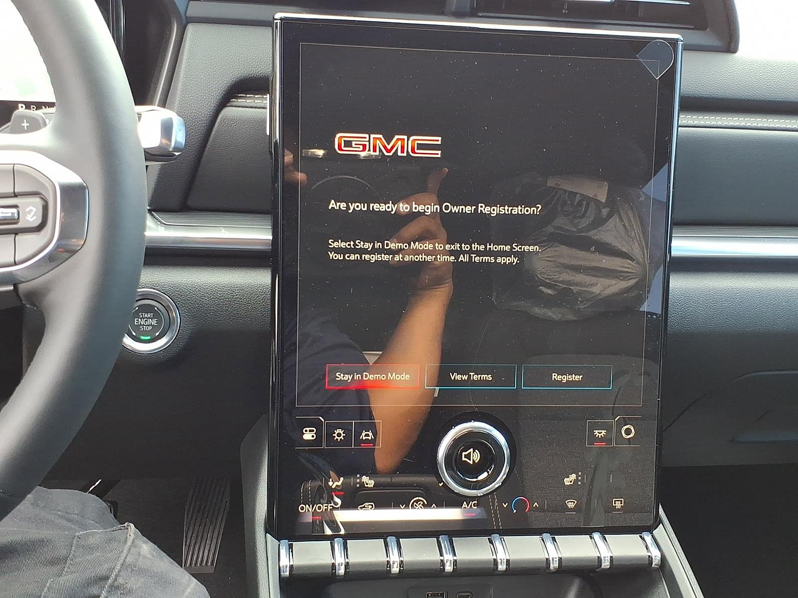 New 2027 GMC Terrain Elevation AWD/4WD image 17