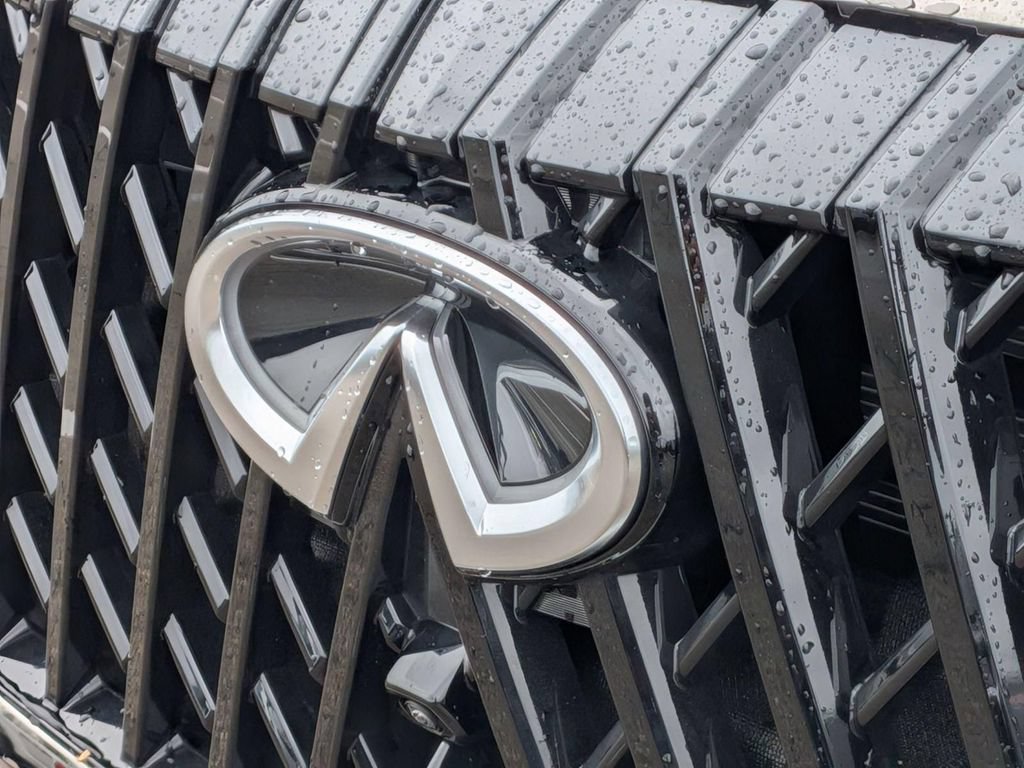 New 2026 INFINITI QX80 4WD w/ Sport Exterior Package image 9