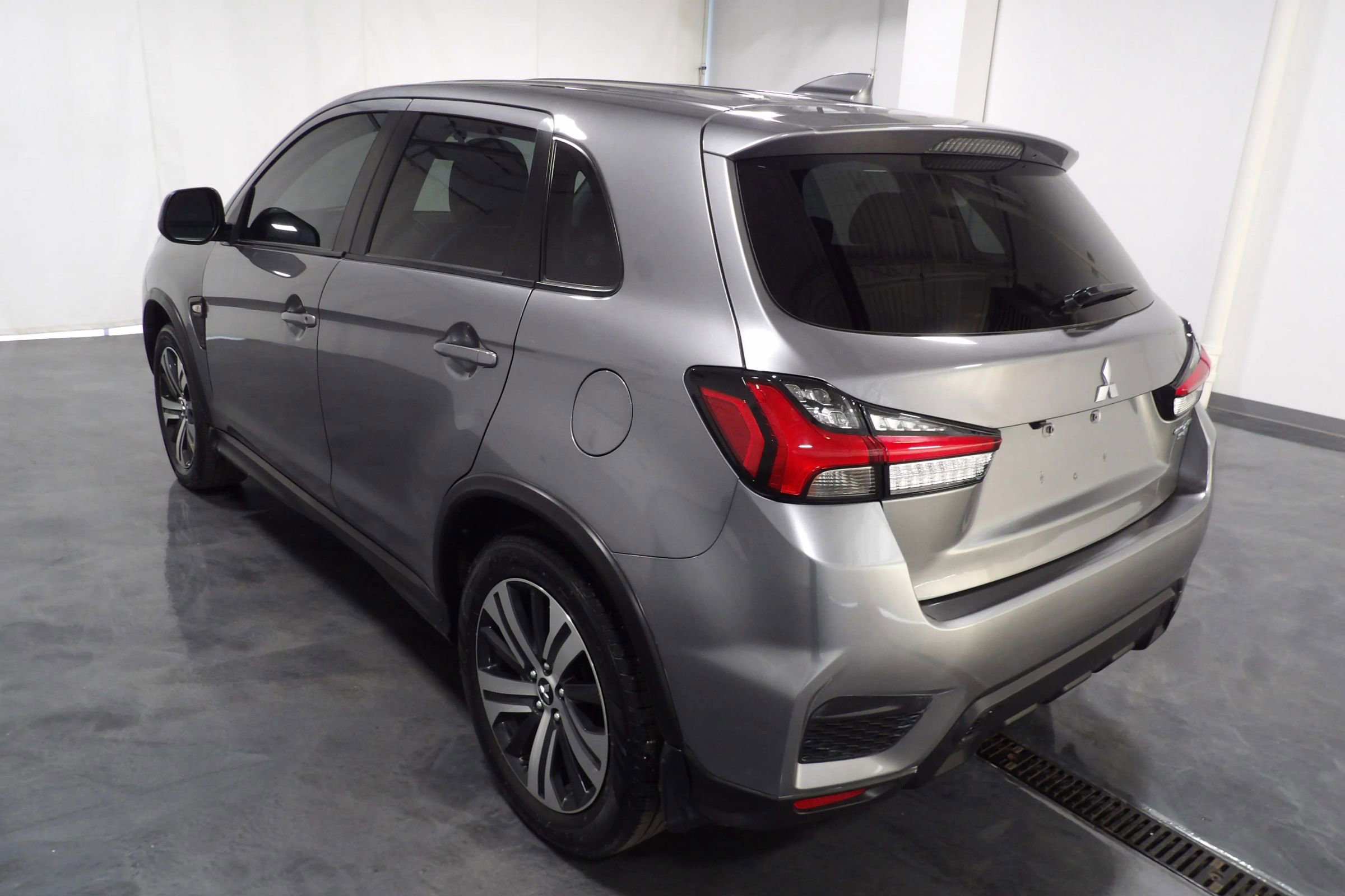 Used 2020 Mitsubishi Outlander Sport ES FWD image 6