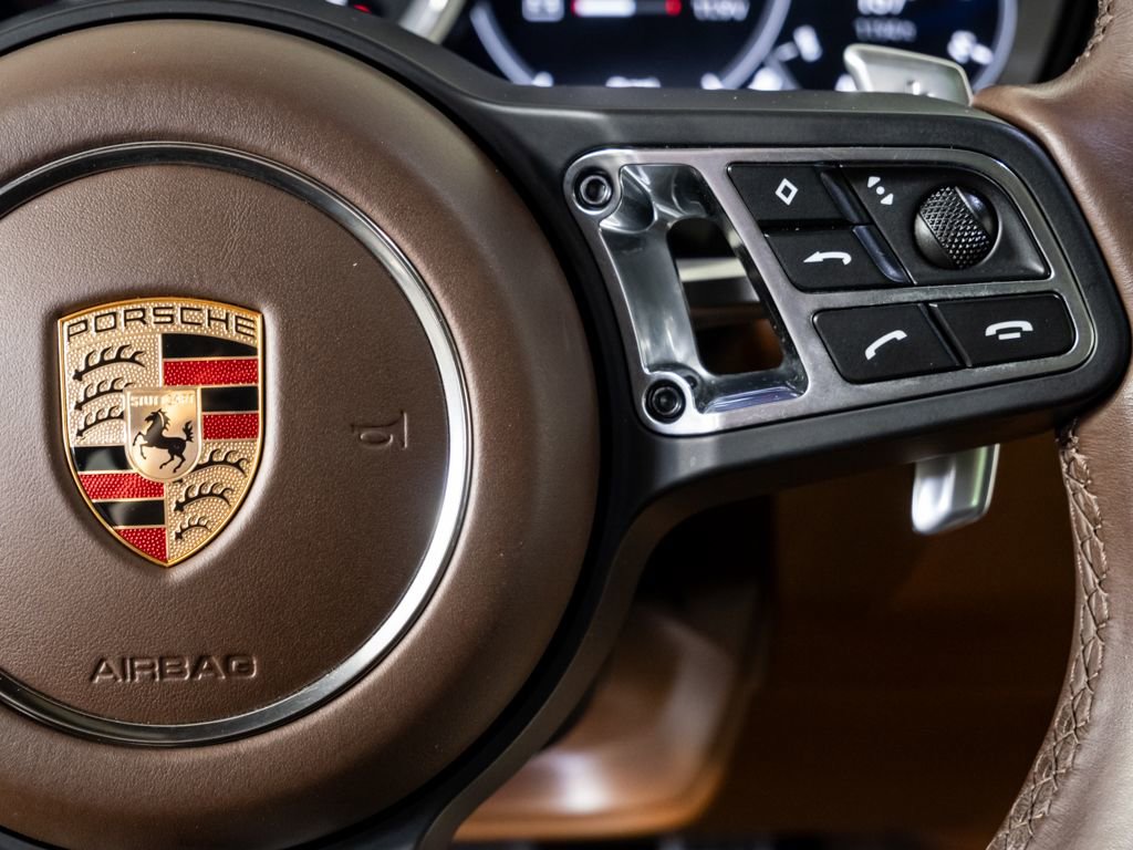 Certified 2023 Porsche Cayenne Turbo AWD/4WD image 11