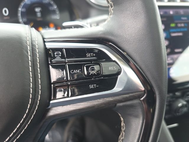 Used 2024 Jeep Grand Cherokee Overland w/ Adv Protech Group III image 22