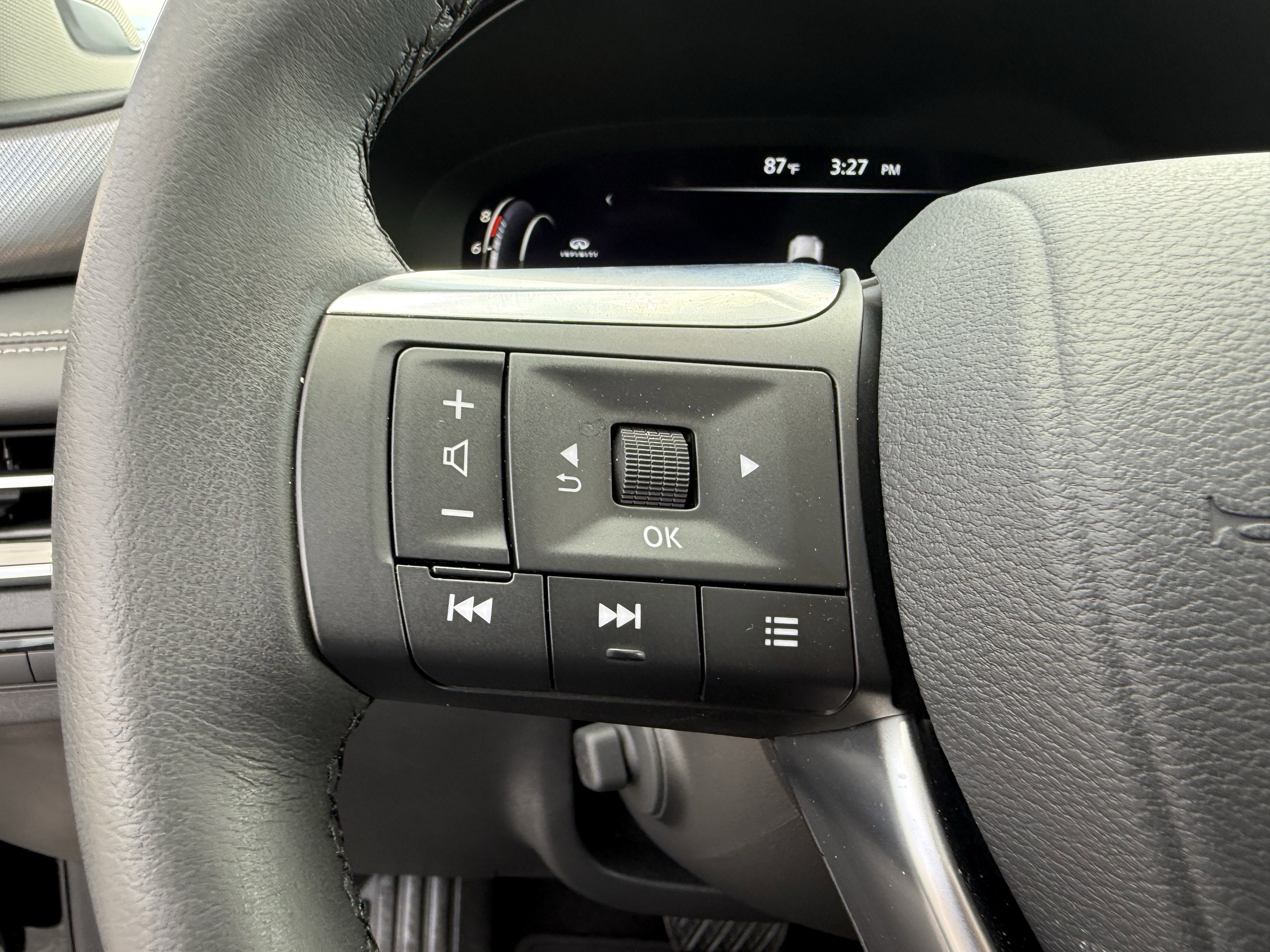 Certified 2025 INFINITI QX60 Luxe image 17