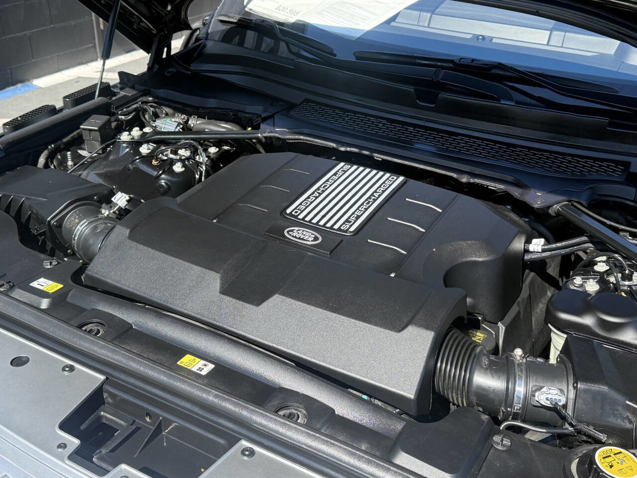 Used 2016 Land Rover Range Rover Supercharged image 32