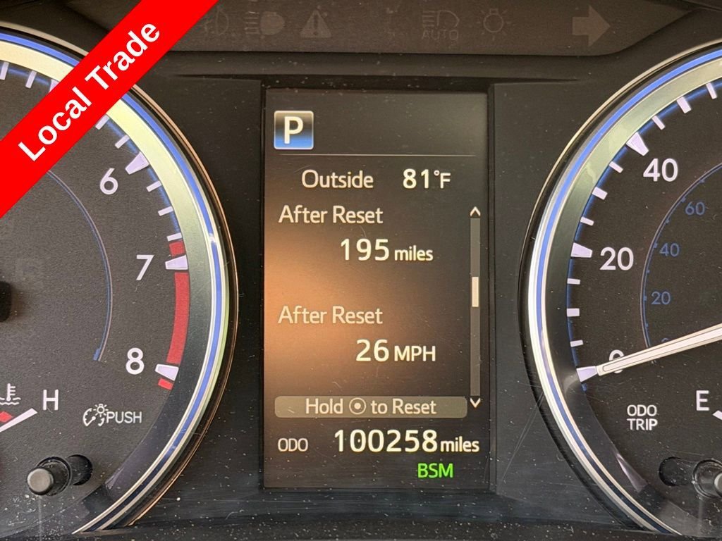 Used 2017 Toyota Highlander XLE FWD image 3