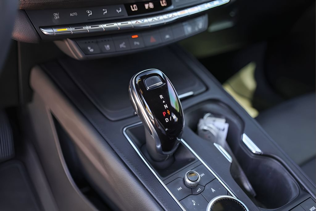 Certified 2022 Cadillac XT4 Premium Luxury w/ Enhanced Visibility Package AWD/4WD image 20
