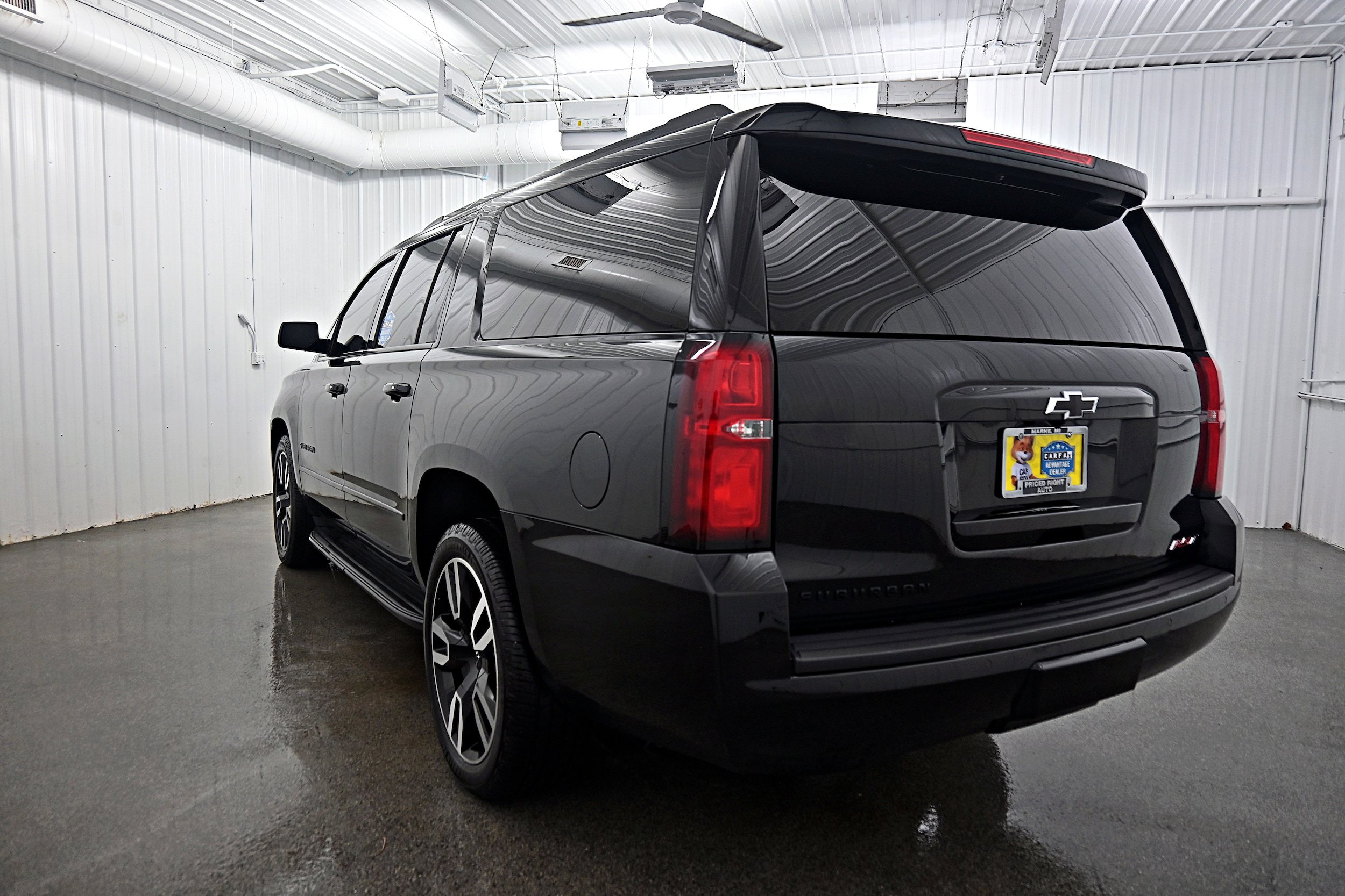 Used 2020 Chevrolet Suburban Premier w/ RST 6.2L Performance Edition image 40