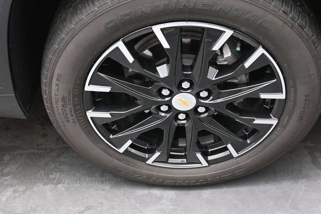 Certified 2025 Chevrolet Traverse LT w/ Sun and Wheel Package FWD image 34