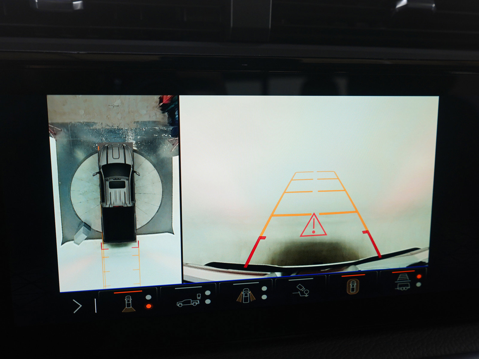 Used 2024 GMC Sierra 2500 Denali w/ Technology Package image 30