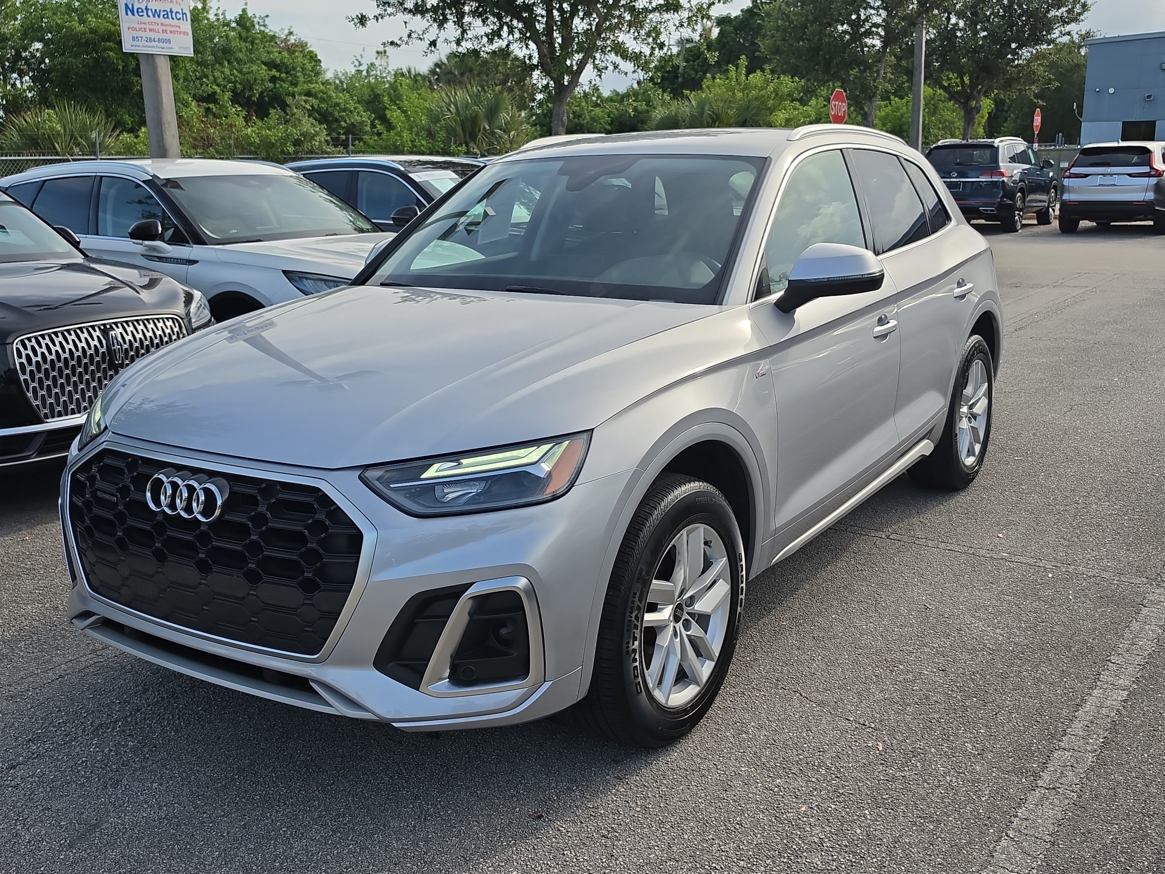 Used 2022 Audi Q5 2.0T Premium AWD/4WD image 2