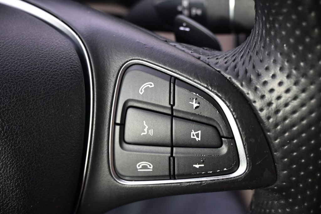 Used 2016 Mercedes-Benz GLC 300 4MATIC image 34