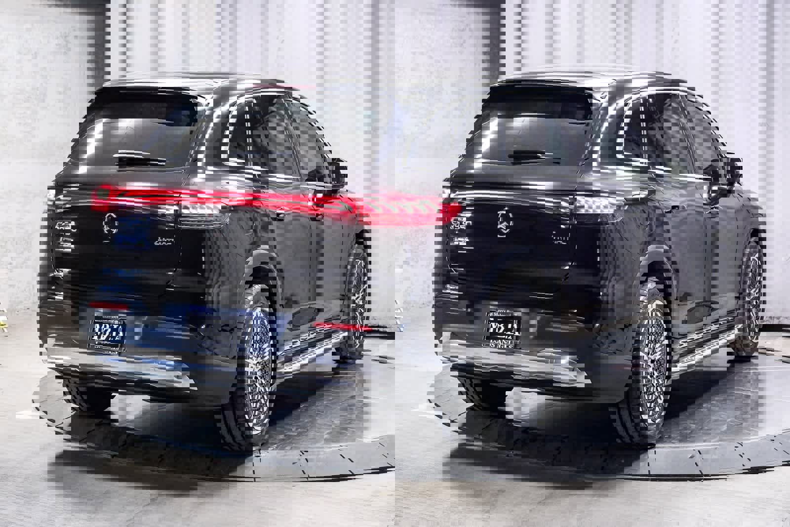 Certified 2023 Mercedes-Benz EQS 450+ 4MATIC SUV image 4