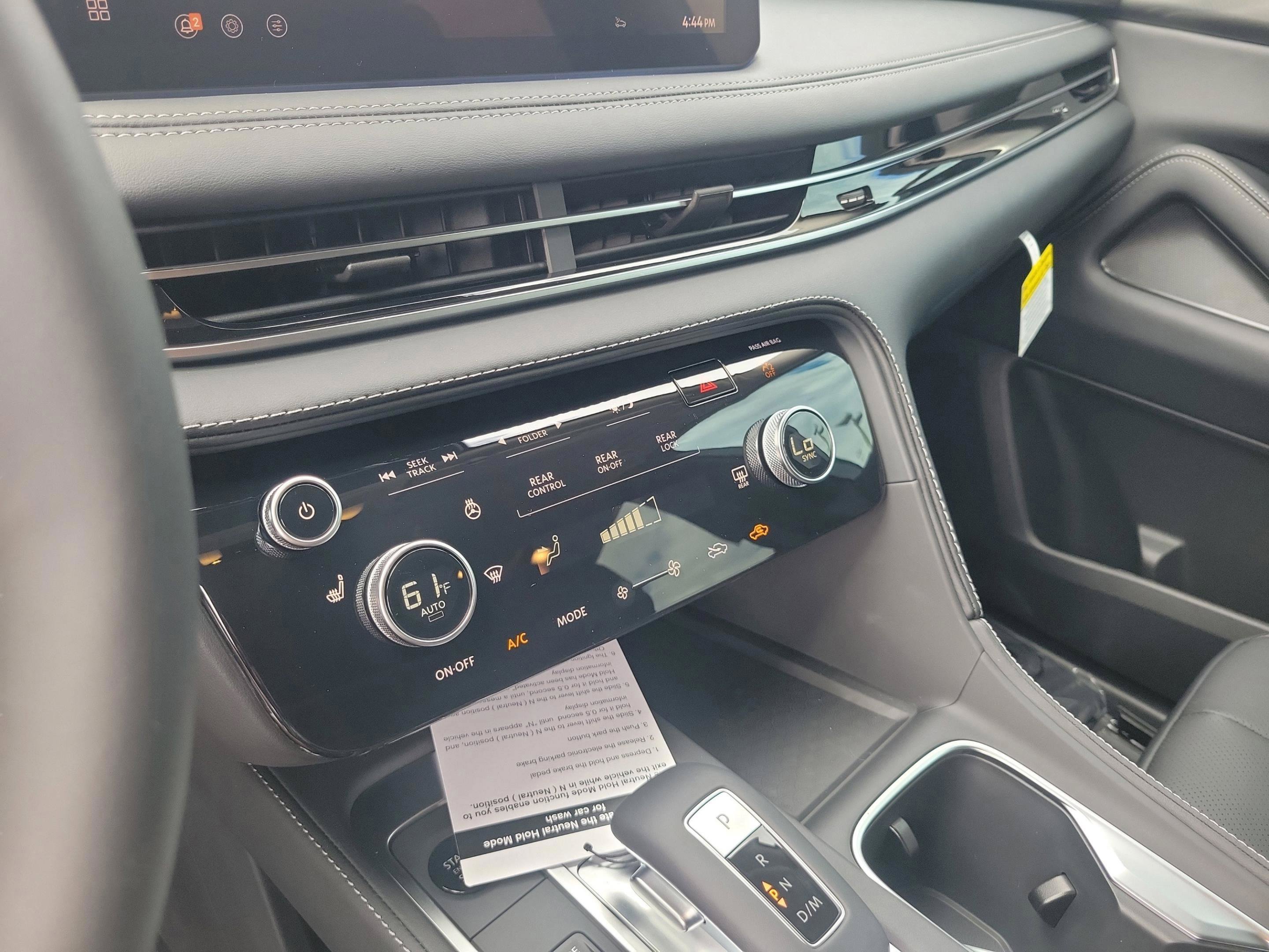 New 2026 INFINITI QX60 Pure w/ Family Package FWD image 38
