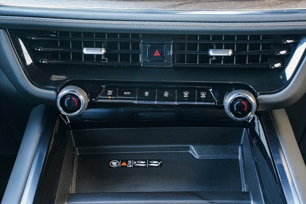 Used 2025 Chevrolet Tahoe High Country image 16