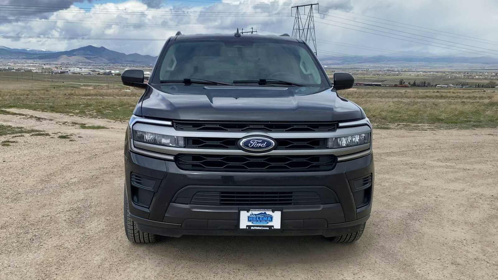 Used 2024 Ford Expedition XLT AWD/4WD image 3