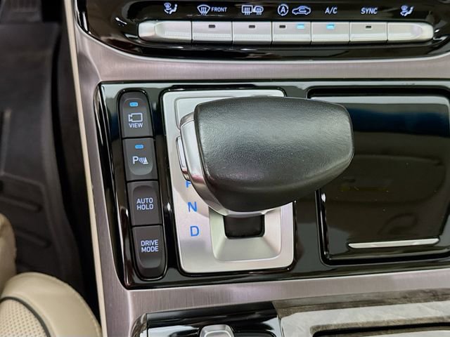 Used 2017 Genesis G90 3.3T Premium image 20